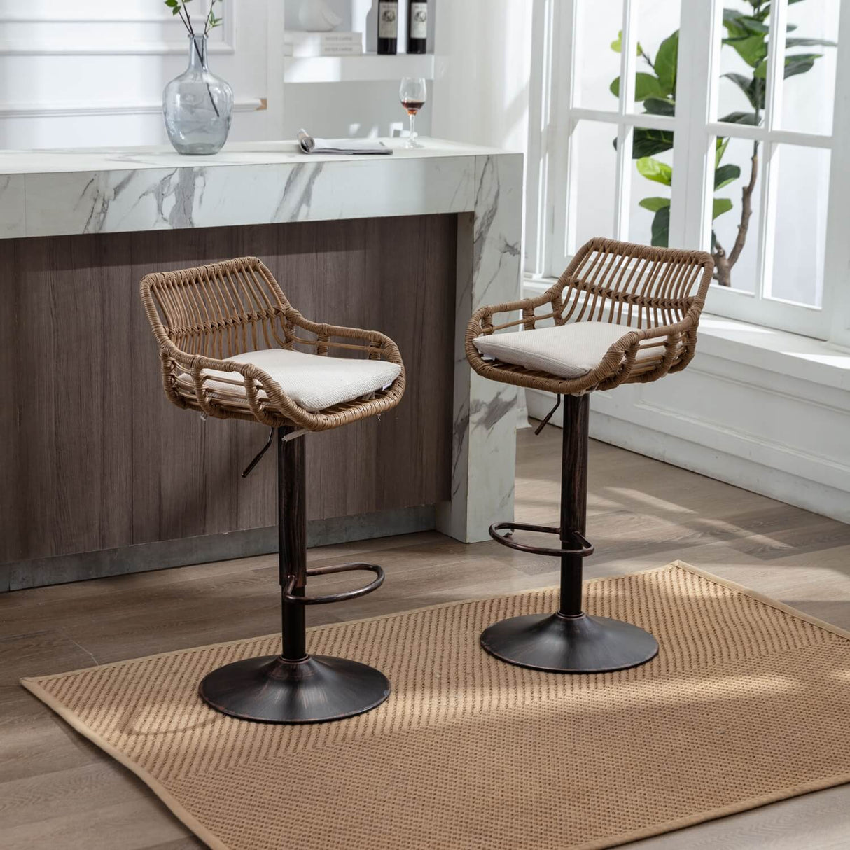 Set of 2 Swivel Bar Stools – Height Adjustable Bar Chairs with Cushions for Kitchen Island & Home Bar