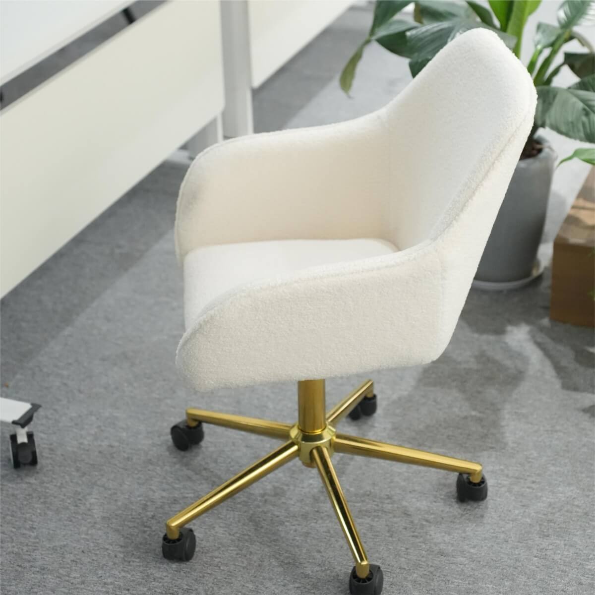 White Swivel Office Chair - Adjustable Height Desk Chair