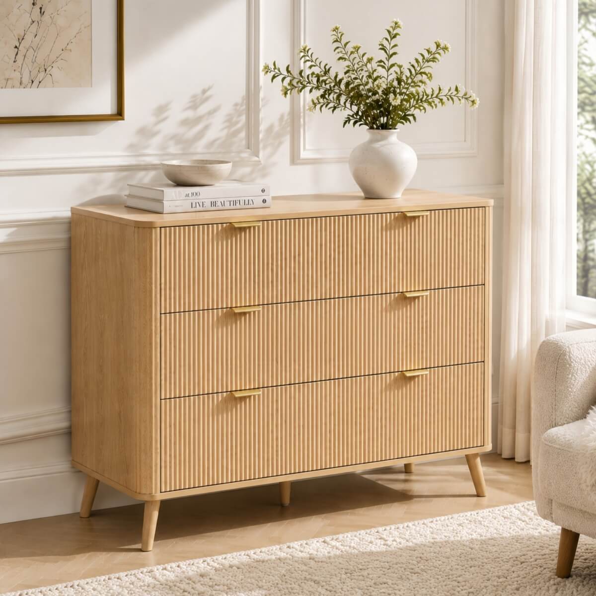 3-Drawer Chest of Drawers - Fluted Bedroom Storage Unit with Rounded Corners, Gold Handles and 4 Solid Wood Legs, Natural Oak Effect