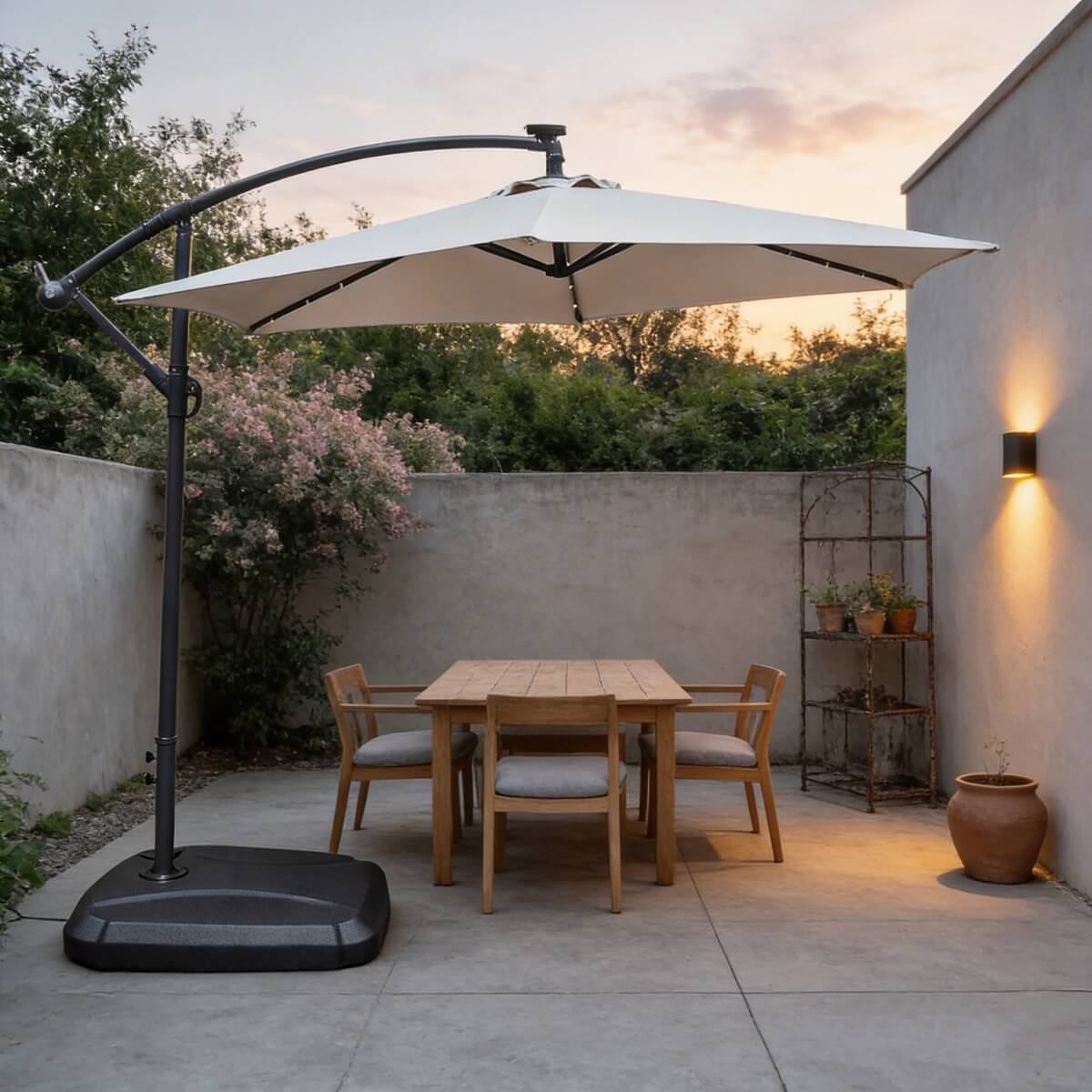 Banana-Style Outdoor Parasol with LED – 8-Rib Patio Umbrella with PA-Coated Canopy