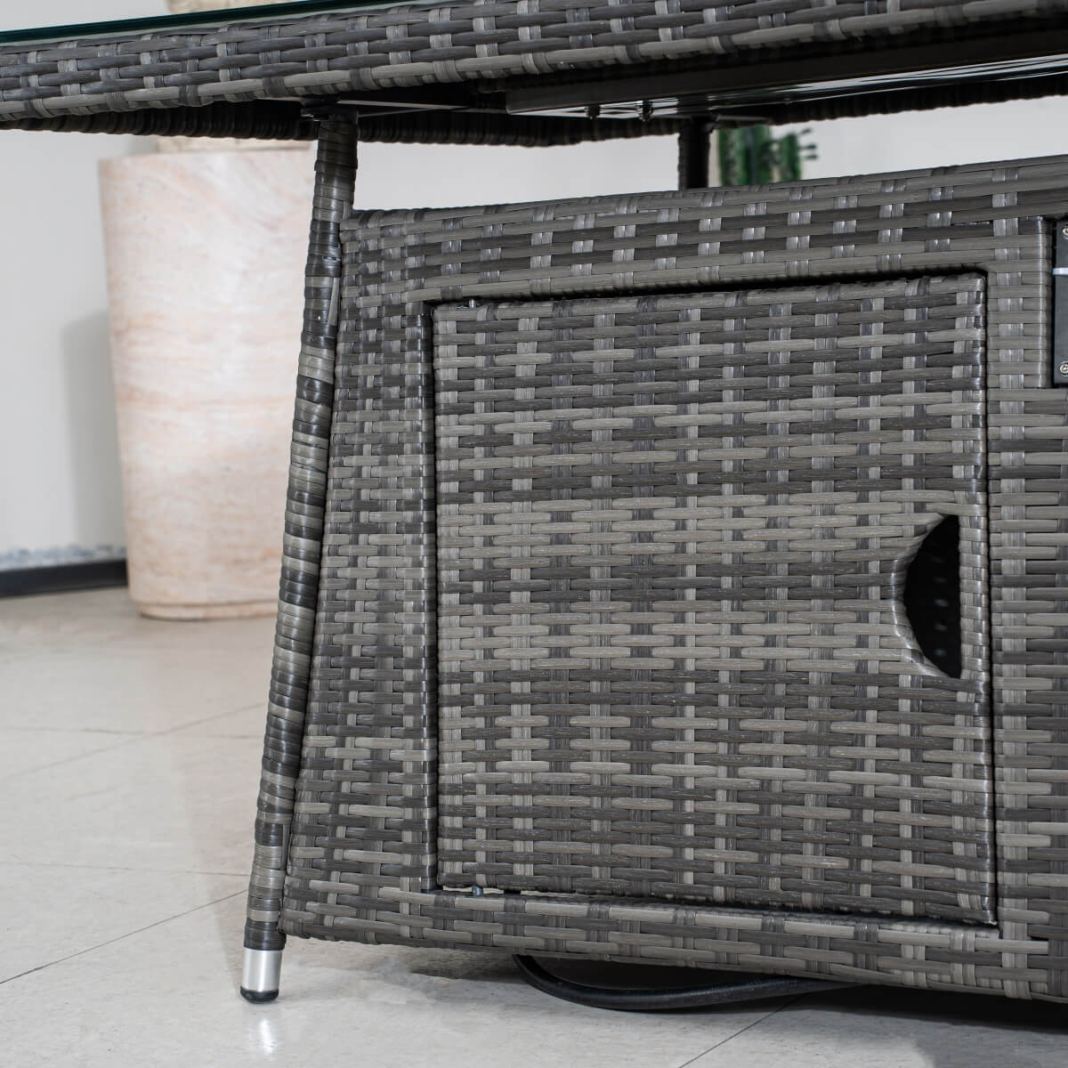6-Seater Outdoor Rattan Fire Pit Table - Rectangular Garden Fire Pit with Tempered Glass Top & Glass Wind Guard