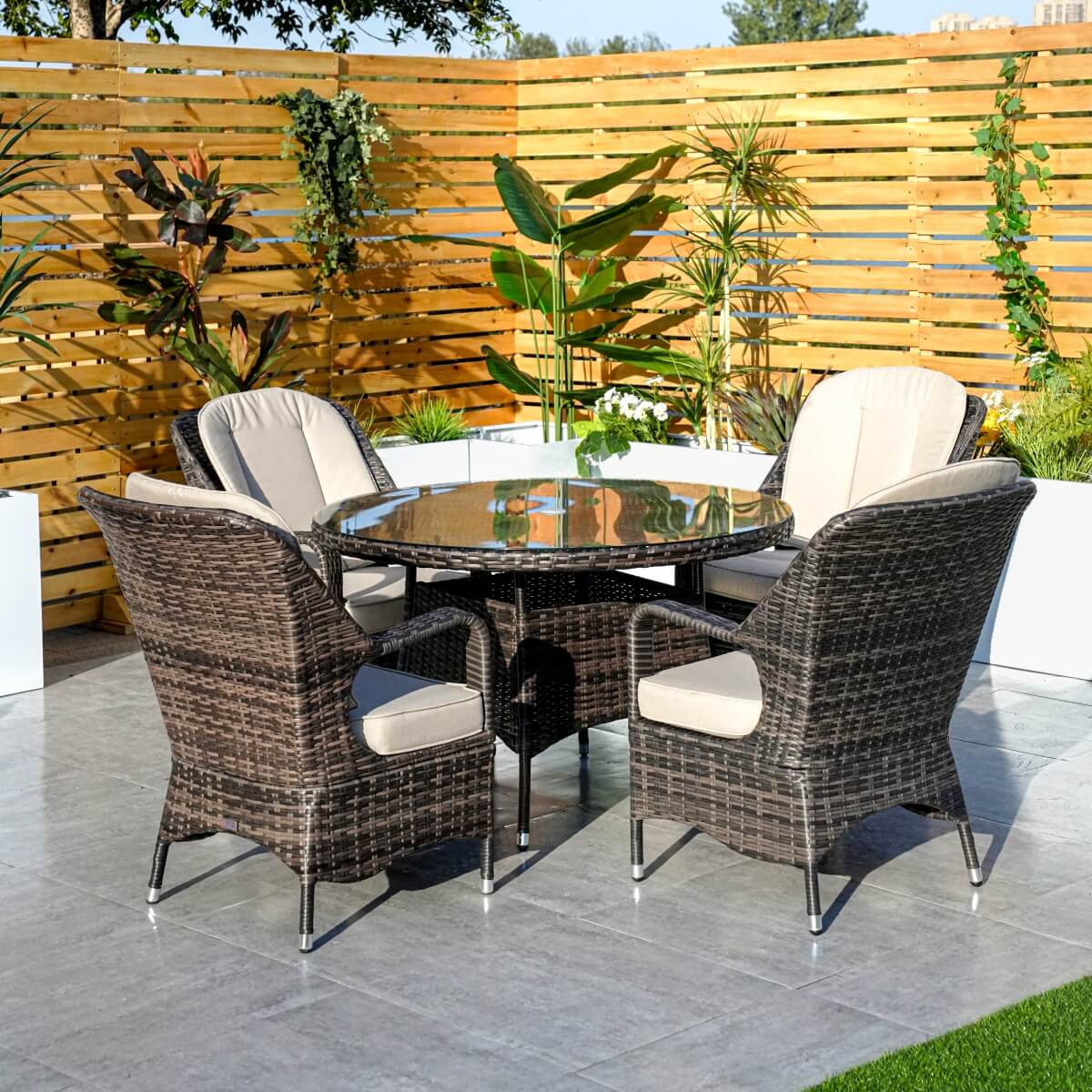 4 Seater Outdoor Rattan Dining Set - Round Garden Table with Tempered Glass Top & Parasol Hole