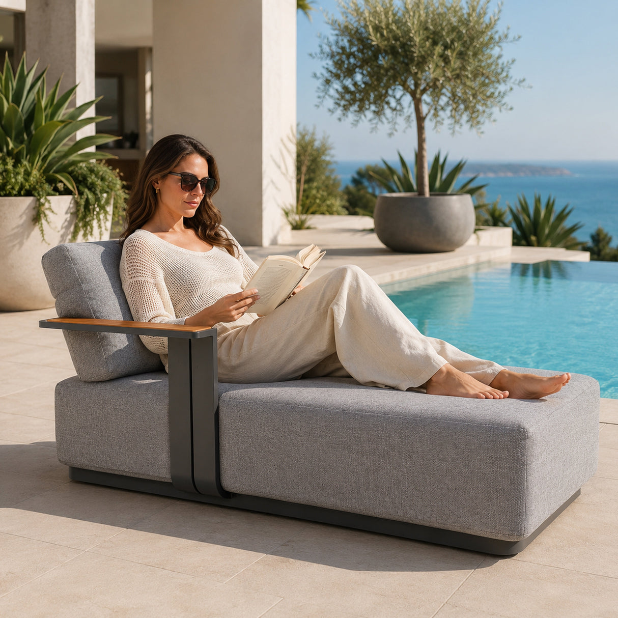 VAREL Outdoor Chaise Lounge – Aluminium Sun Lounger with Fire-Resistant Fabric