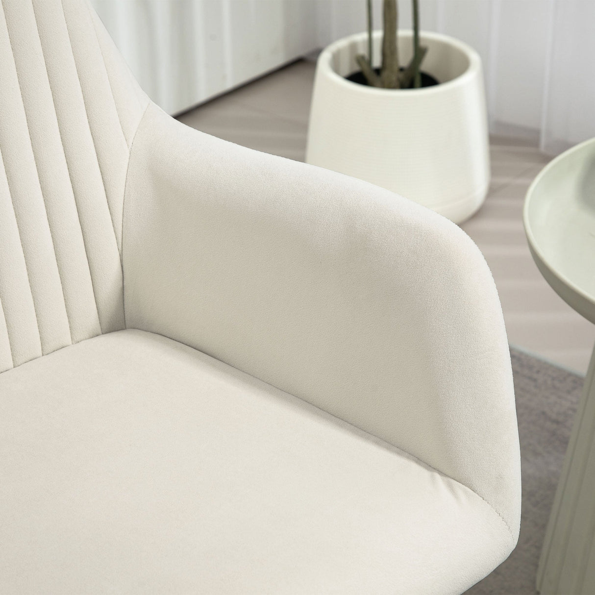 Modern Arm Chair Upholstered Accent Chair with Metal Base, Cream White
