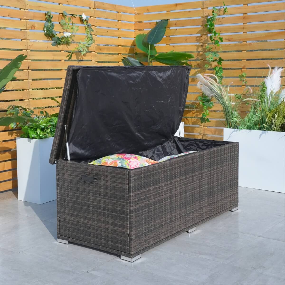 Rattan Garden Storage Box - Medium Outdoor Patio Storage Chest
