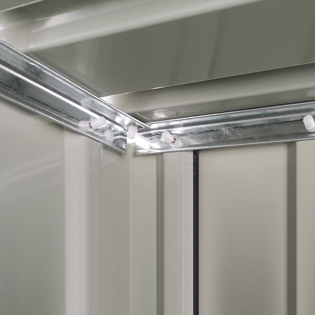 Metal Garden Storage Shed 5ft x 3ft, Sloped Roof & Lockable Door, Green