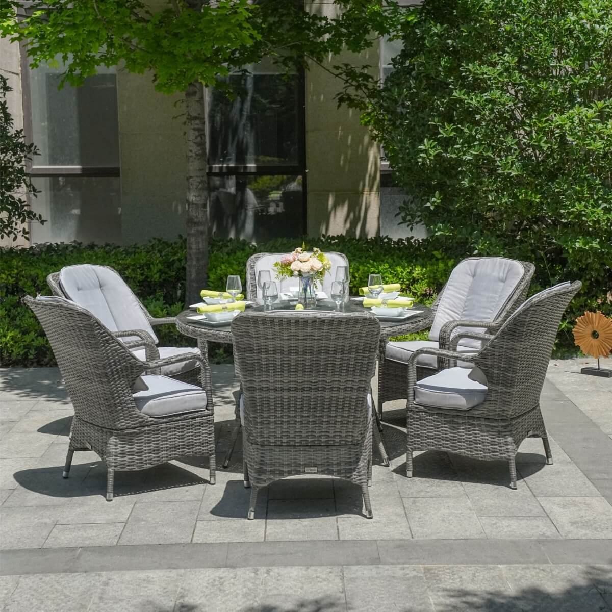 6 Seater Outdoor Rattan Dining Set - Round Table with Tempered Glass Top, Lazy Susan & Parasol Hole