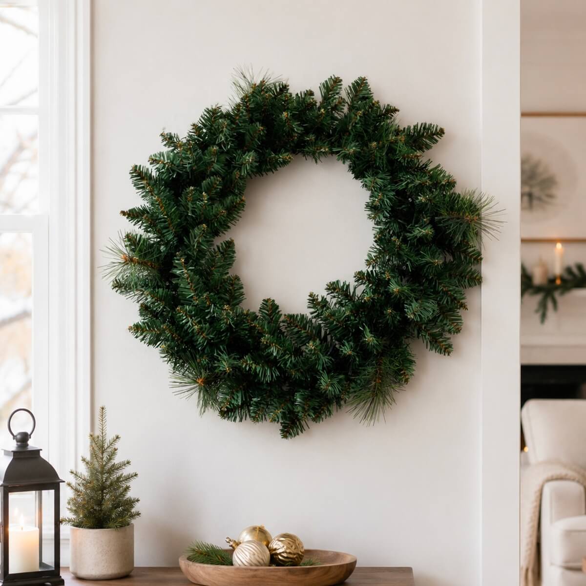 Artificial Christmas Wreath - Realistic PVC Foliage Wreath with Pre-Lit LED Lights for Festive Home & Door Decoration
