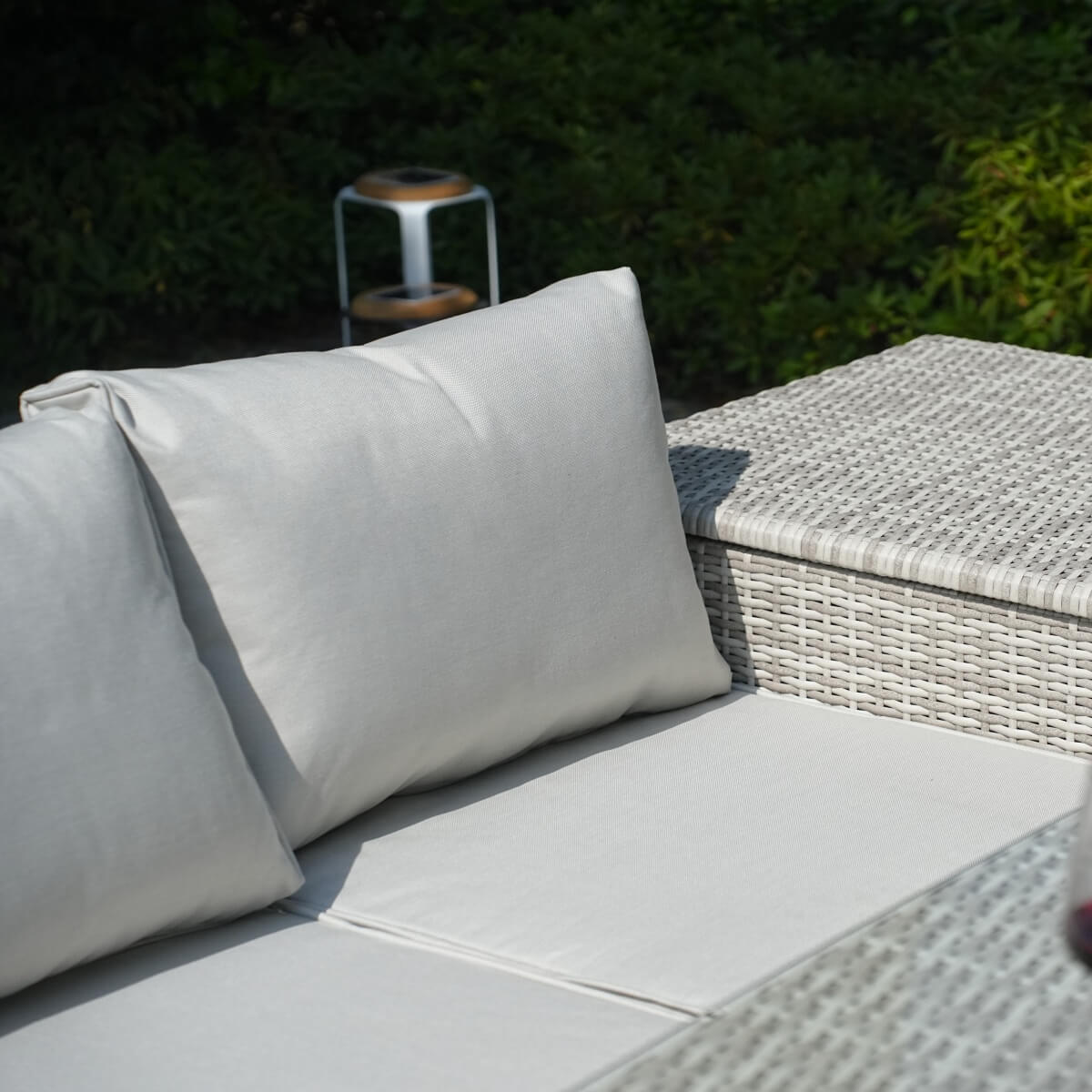 8 Seater Outdoor Rattan Sofa Set with Side Table & Footstools - Garden Furniture Set, Whitewash