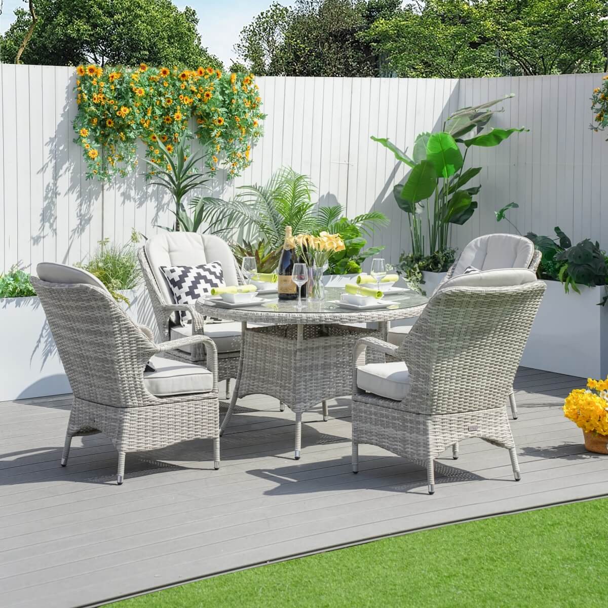 4 Seater Outdoor Rattan Dining Set - Round Garden Table with Tempered Glass Top & Parasol Hole